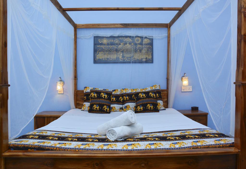 Golden Lodge Tangalle Room photo
